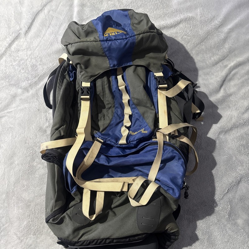 Kelty Redcloud 5600 Pack Trail Series Internal Frame Blue Hiking Backpack