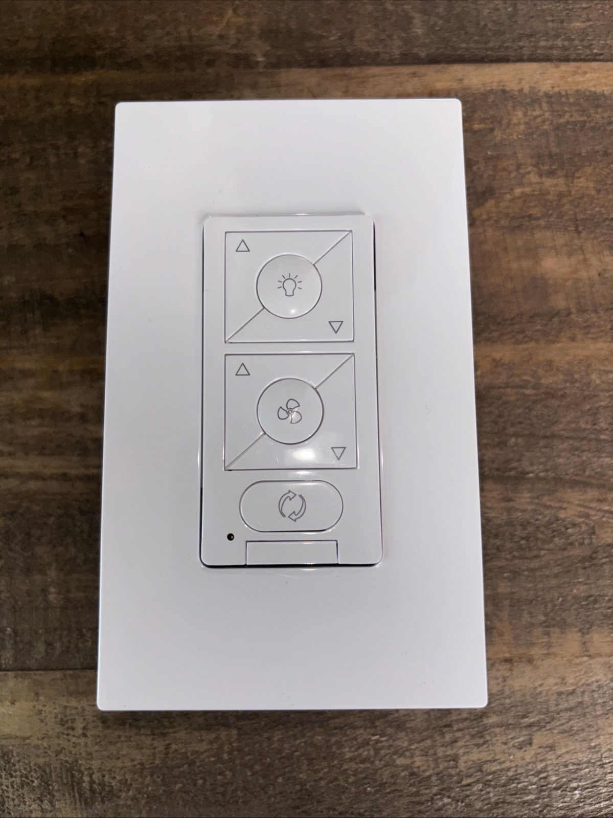 Modern Forms Bluetooth Wall Control for Smart Ceiling Fans White NEW! gallery