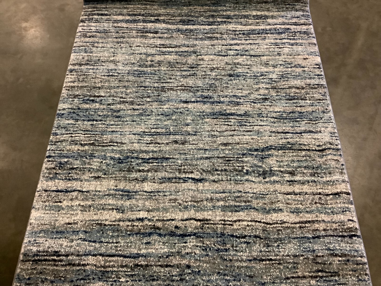 BLUE / GREY 4'-0" x 6'-0" Back Stain Rug, Reduced Price 1172669910 GAL113M-4 gallery