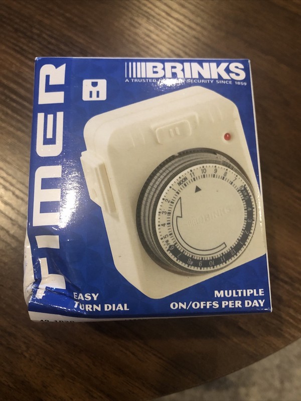 Brinks 42-1020 Mechanical Timer Grounded Plug 120V For Indoor Use Only NEW gallery