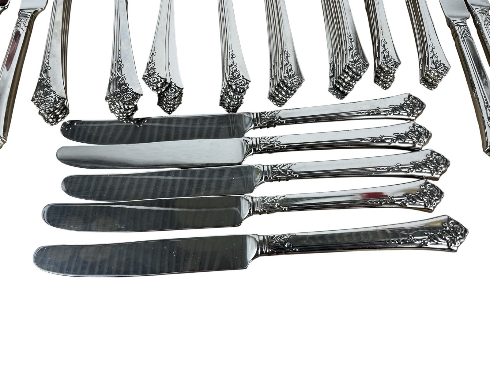 Oneida DAMASK ROSE Silver Stainless Cube Flatware Service 14 Equals 69 Pieces gallery