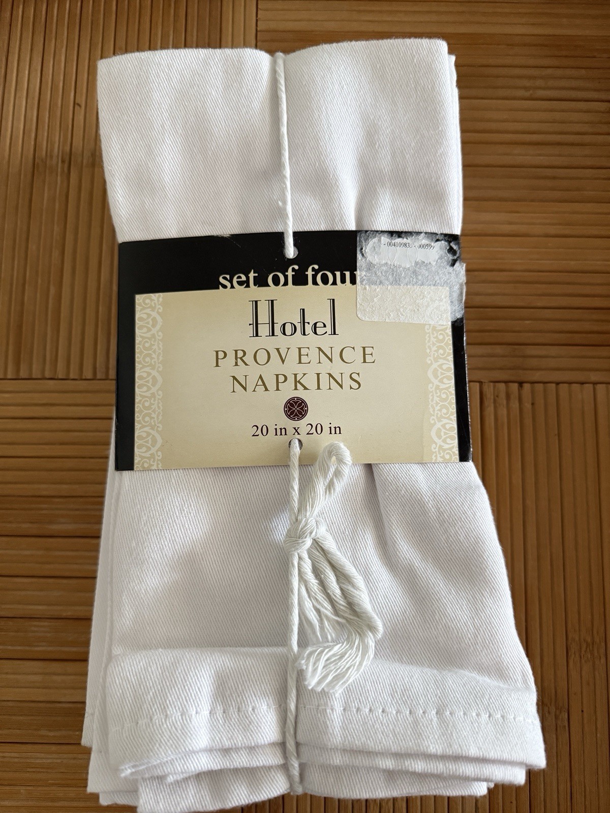 Hotel / Restaurant Quality Cotton Blend Solid White Napkins 20” X 20” (Set 8) gallery