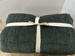 Pottery Barn Cozy Cloud cotton chenille Handcrafted Quilt Queen Hunter Green