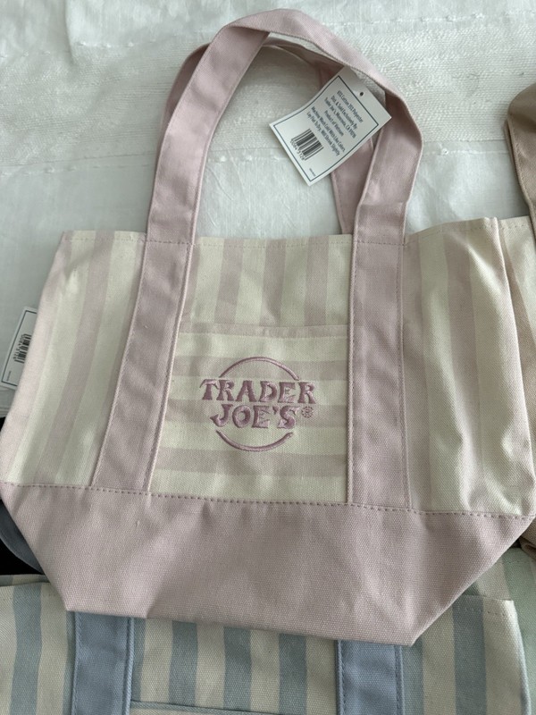 Trader Joe’s 2026 Limited Edition Mini Pastel Stripe Canvas Tote Bag Set Of 4 gallery