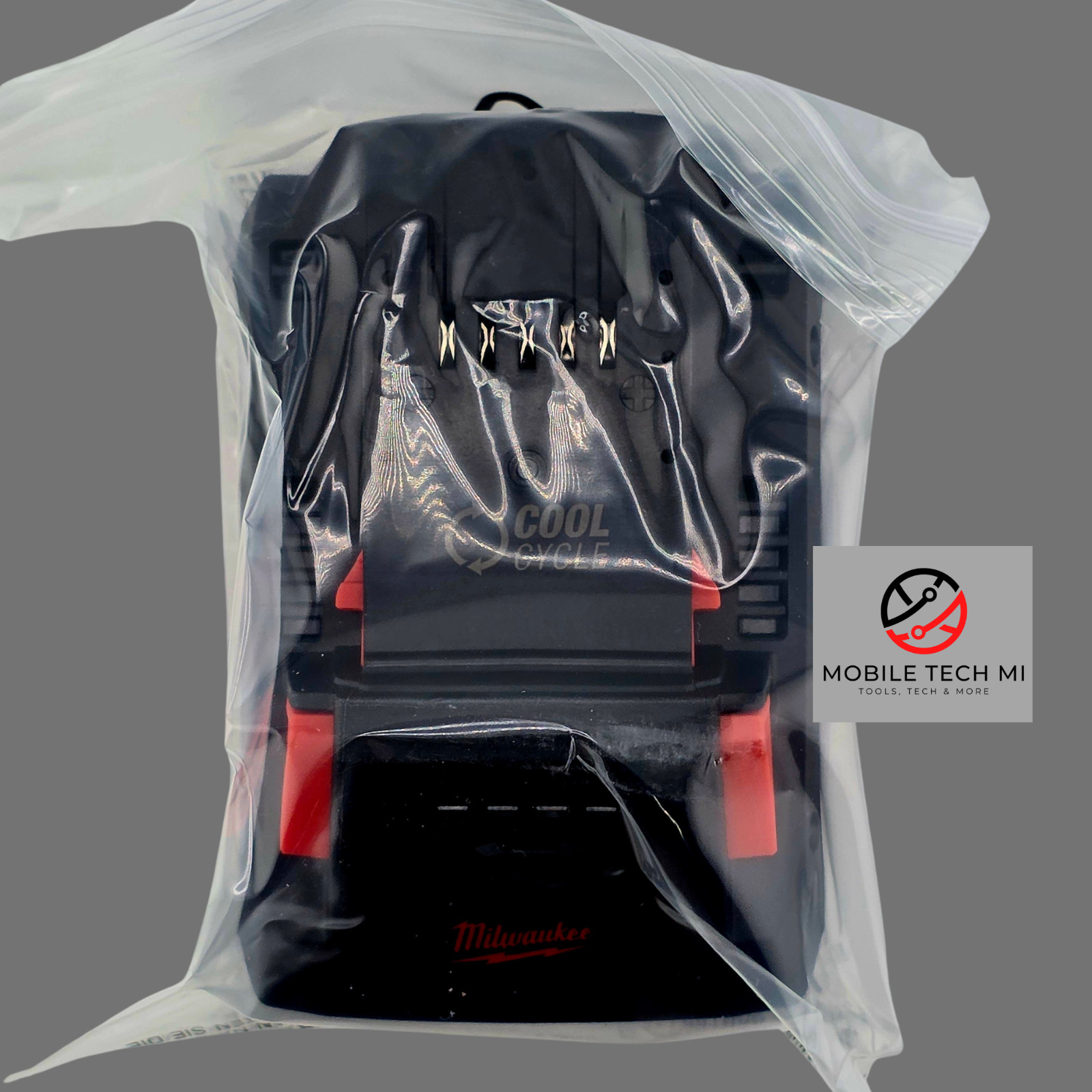 Genuine Milwaukee M18 REDLITHIUM FORGE XC8.0 8.0 Ah OEM Battery Pack 48-11-1881 gallery