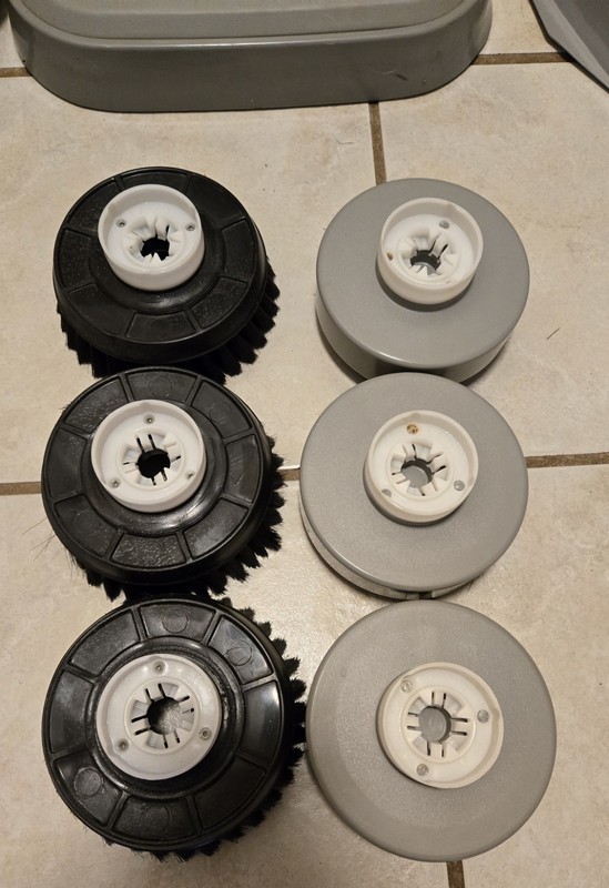 Electrolux Epic Floor Pro Floor Shampooer Scrubber Cleaner S105G gallery