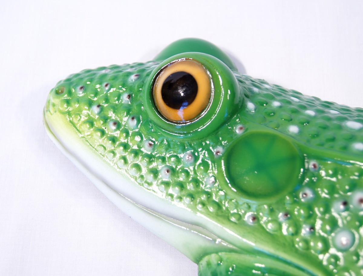 Hand Painted 16" Green Frog Wall Mount Decor Sculpture 33F gallery