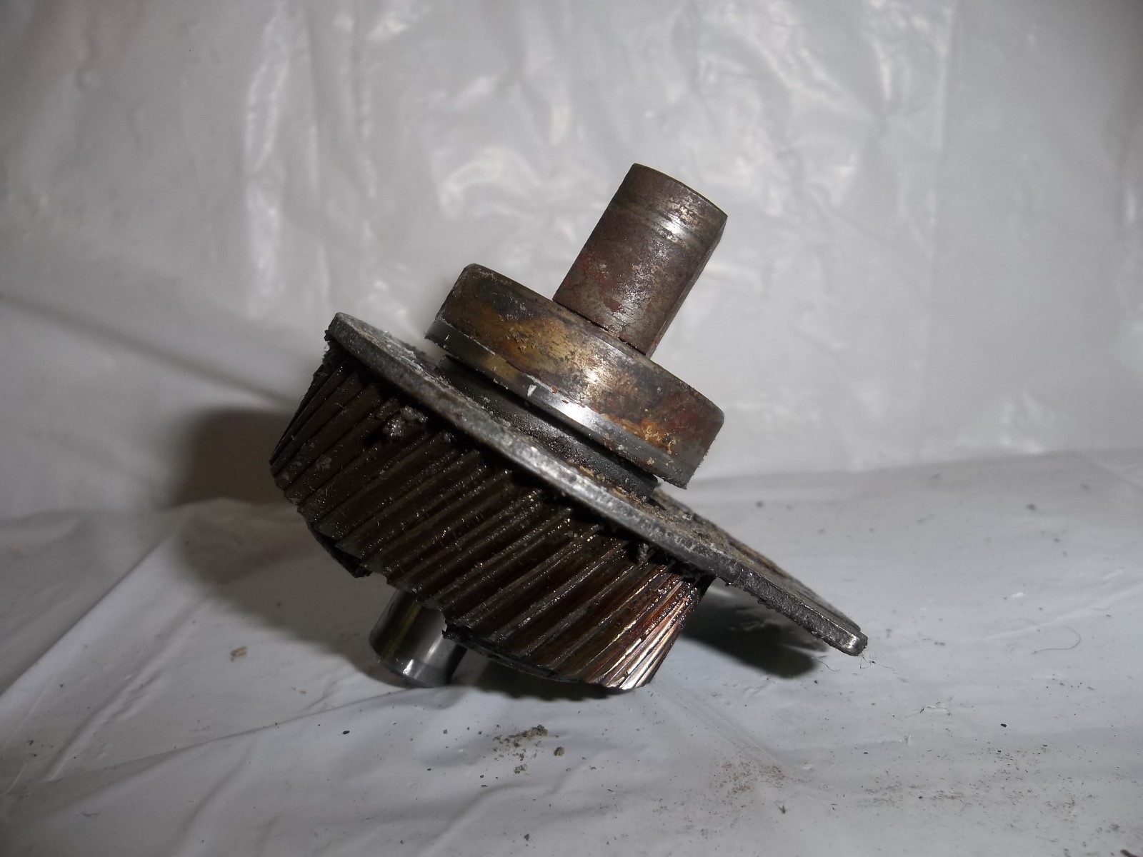 DEWALT DW364 CIRCULAR SAW SPINDLE HELICAL GEAR ASSEMBLY REPAIR PART 145353-10SV gallery