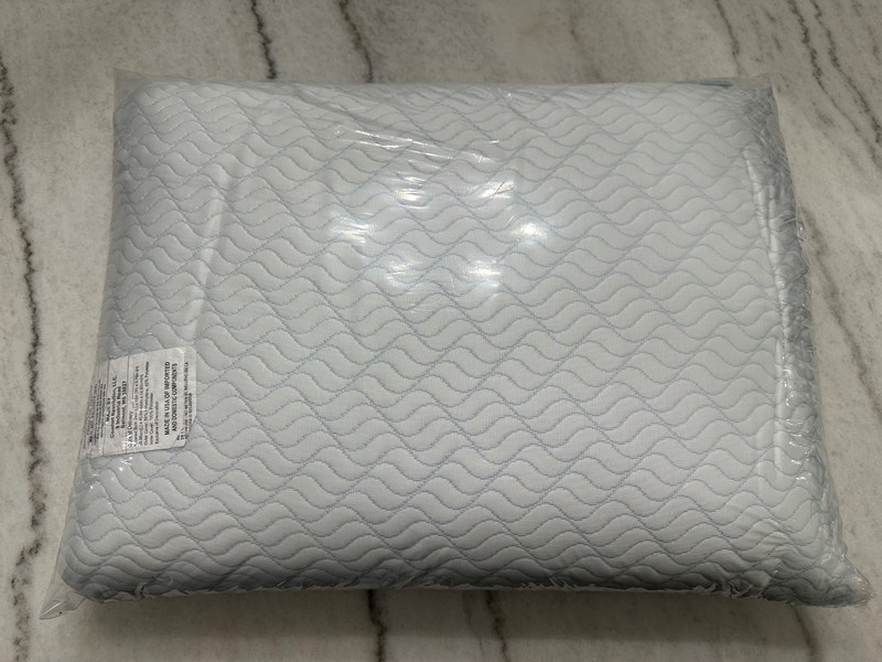 Serenity by Tempur Pedic Cooling Memory Foam Bed Pillow Standard Size 24”x 16” gallery