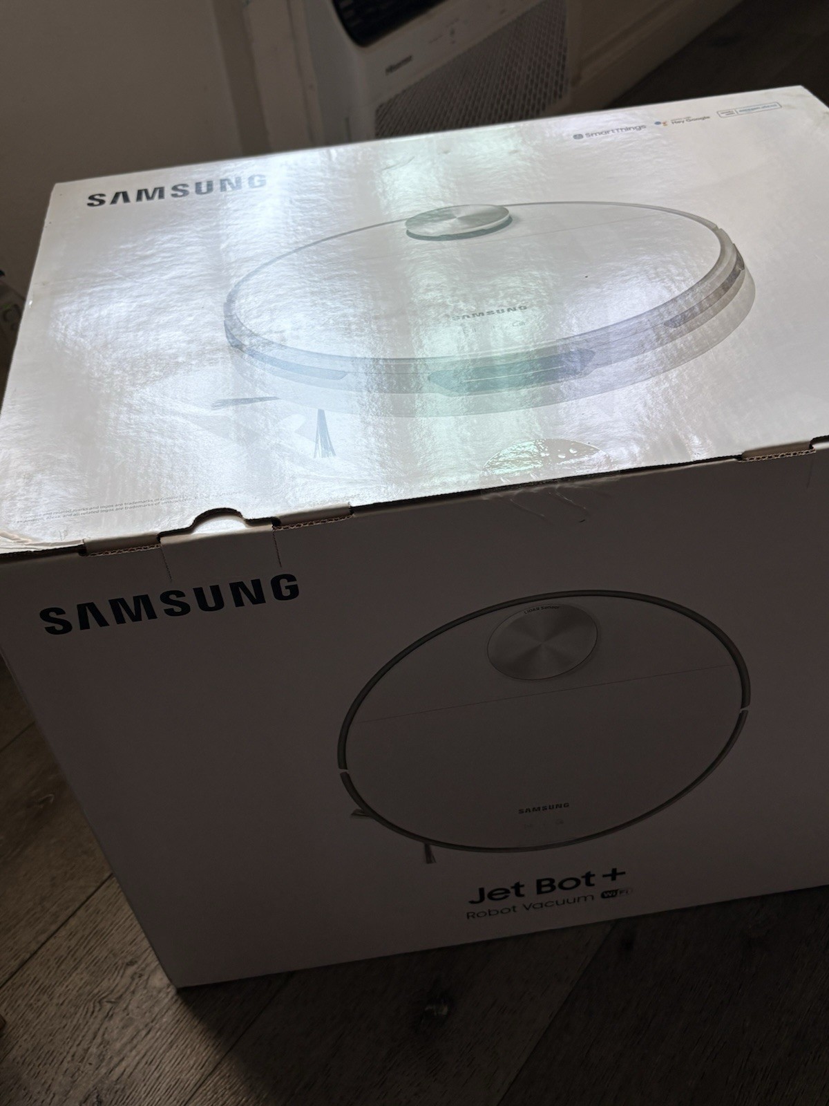 SAMSUNG Jet Bot+ Robot Vacuum Cleaner with Clean Station, Automatic Emptying gallery