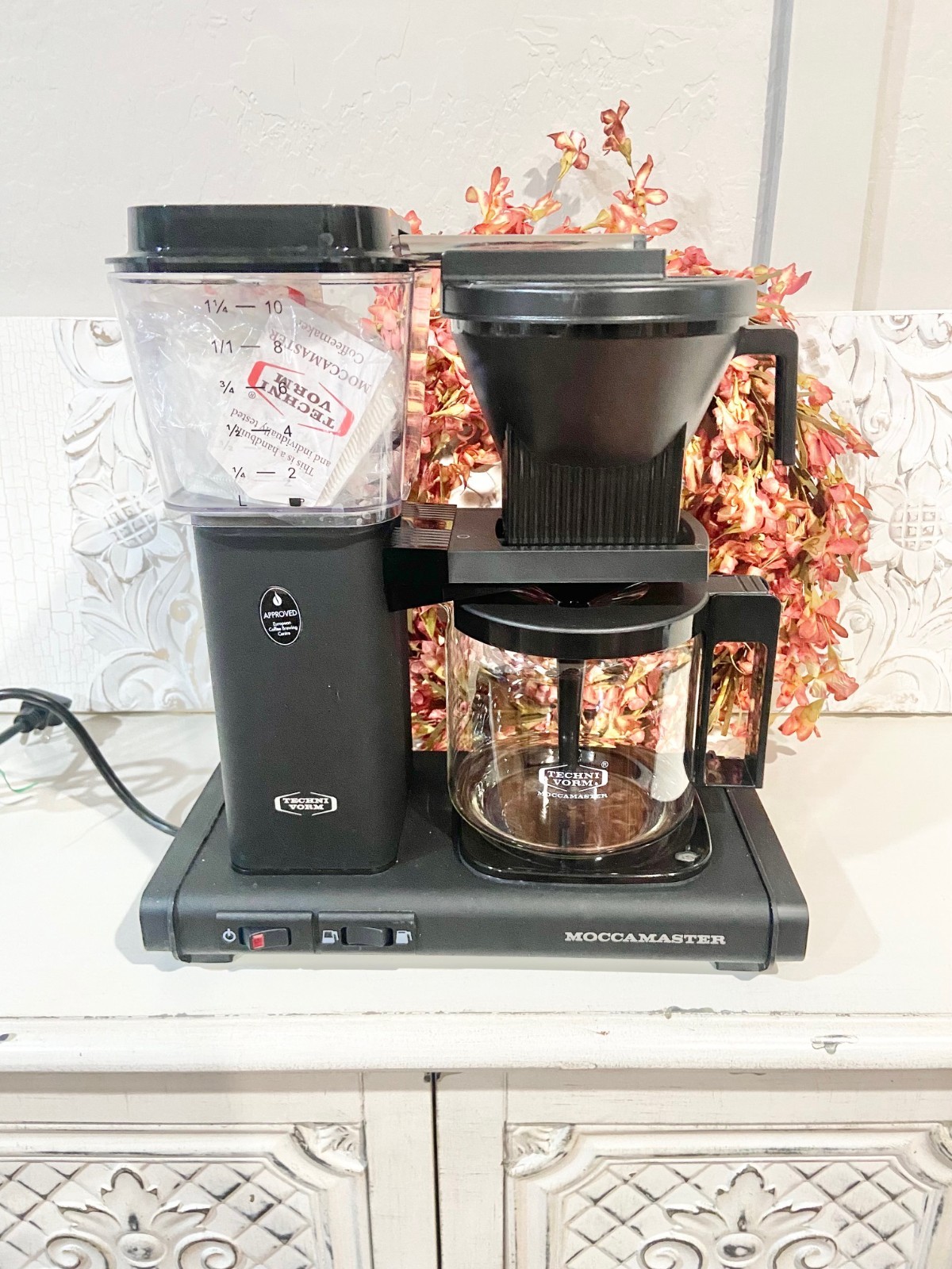 Moccamaster 53948 KBGV Select 10-Cup Coffee Maker, Matte Black, 40 ounce, READ gallery