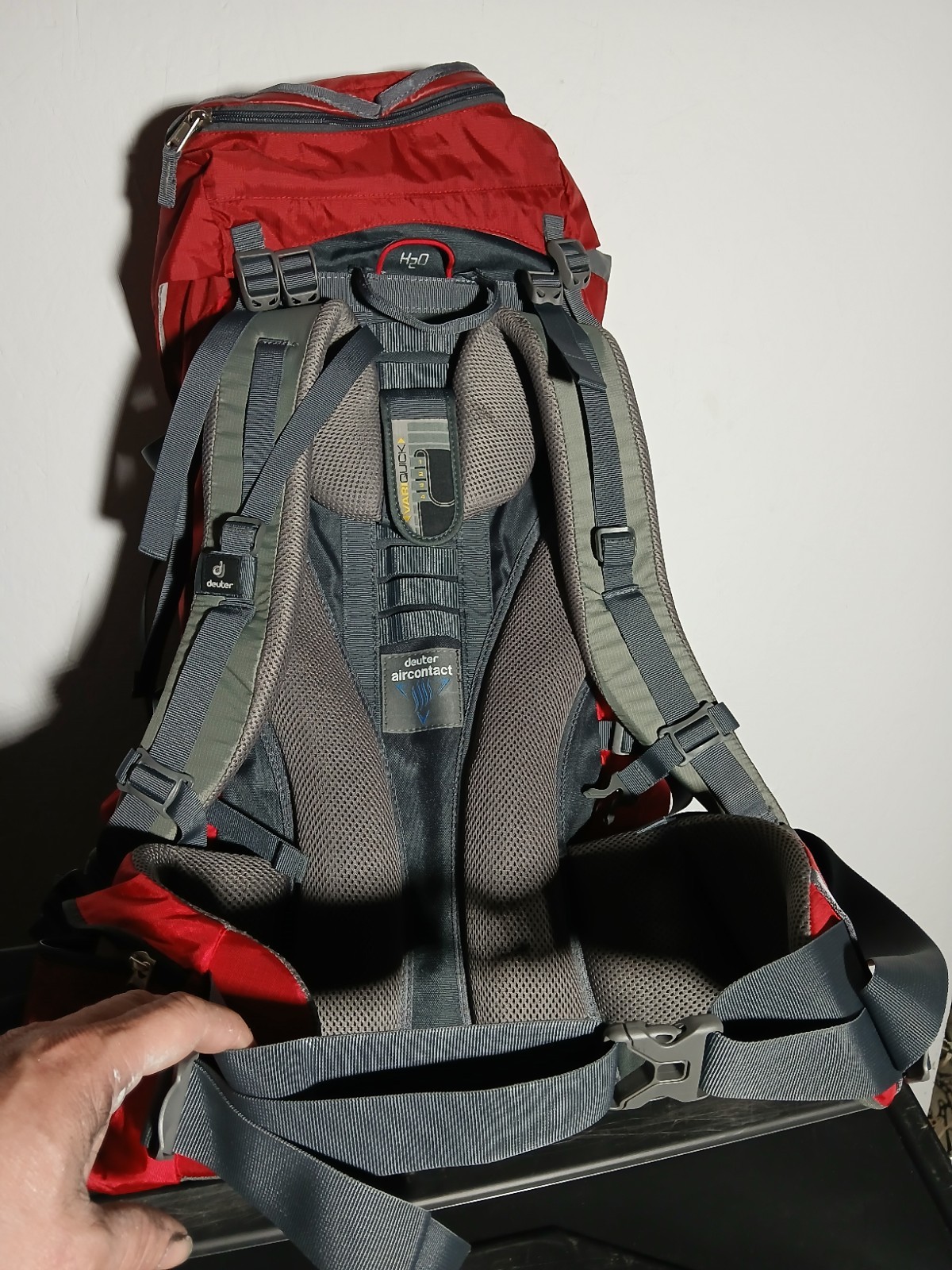 Deuter , Hiking Backpack, trecking,  backpacking , trecking , trail bag ,  4