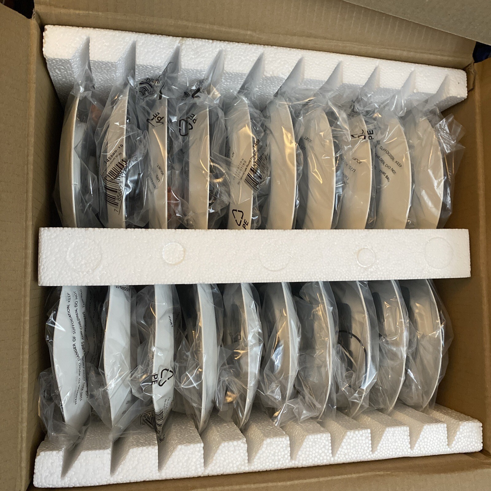 6in Generation Lighting 14550S-15 Traverse Round T24 3000K 90CRI White Lot Of 5 gallery