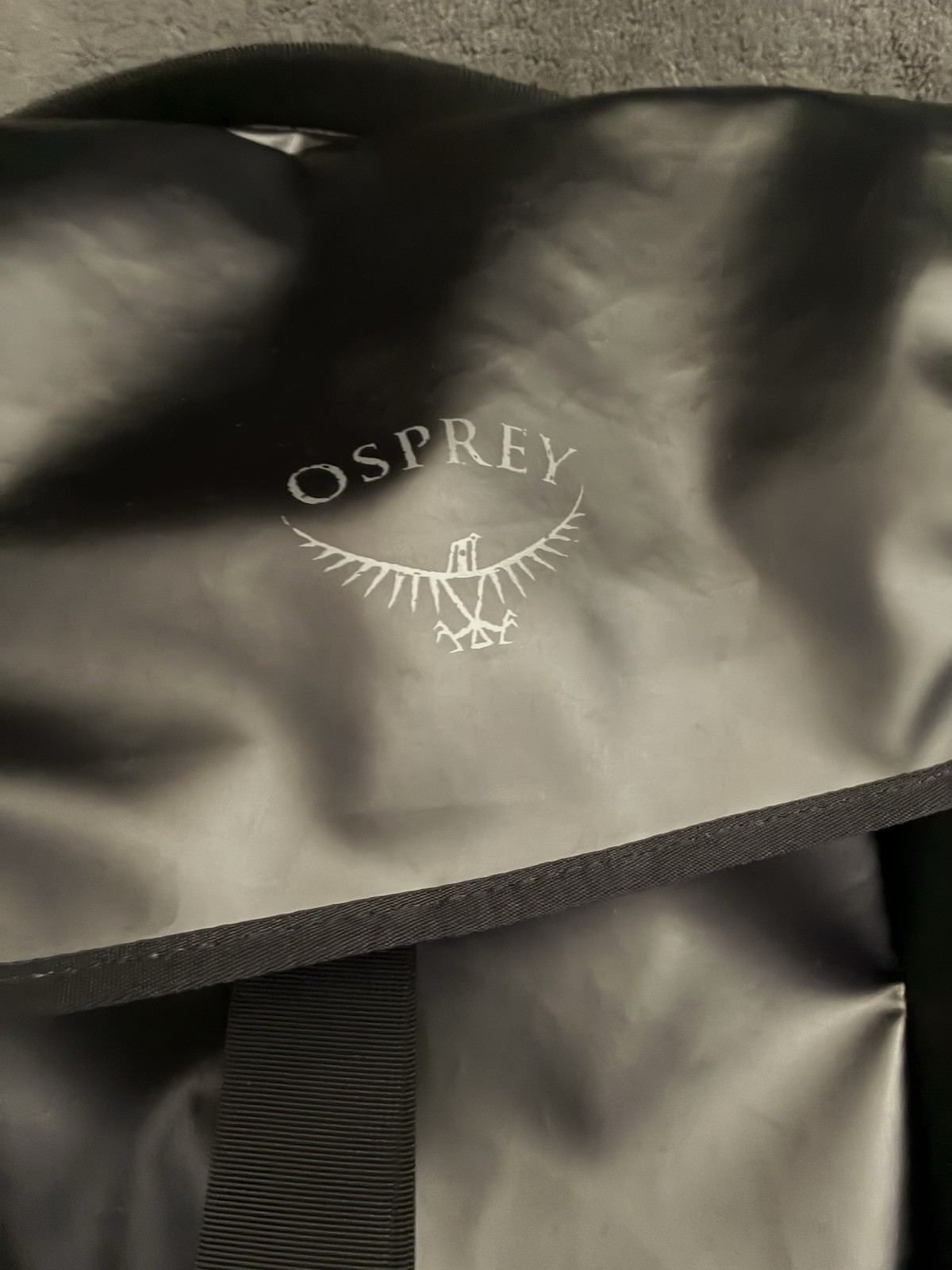 Osprey Transporter Flap 20L Backpack. Black. 5