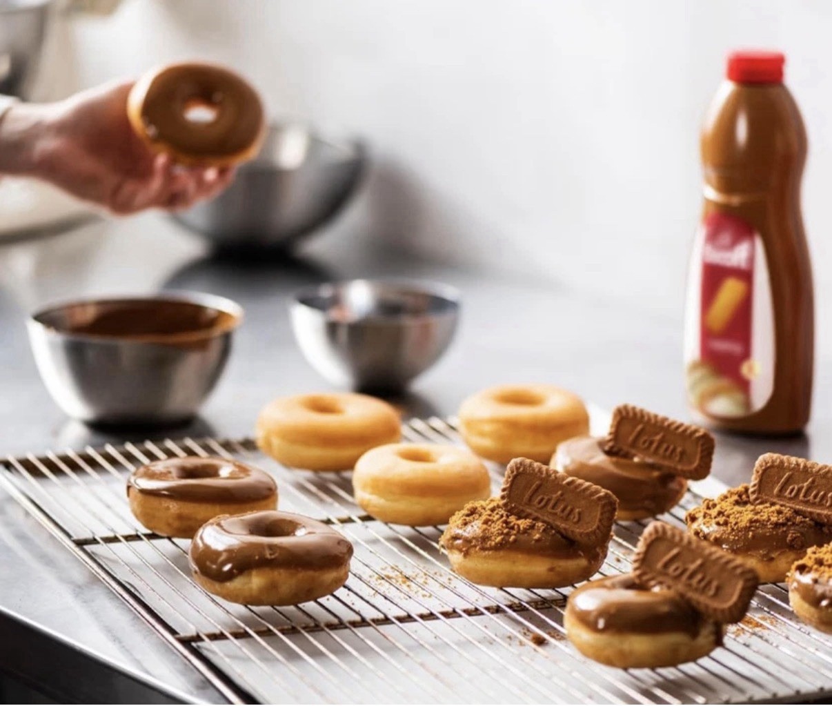 Lotus Biscoff Spread Topping Biscoff Cookie Butter Syrup - 2.2lb gallery