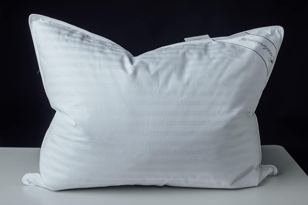 Goose down Feather Soft Pillows One Pillow 100% Cotton Supportive Bed Pillow St