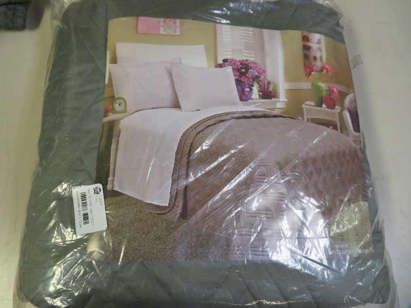 Solid Bed Quilt Yorkshire Home Gray Twin Size gallery