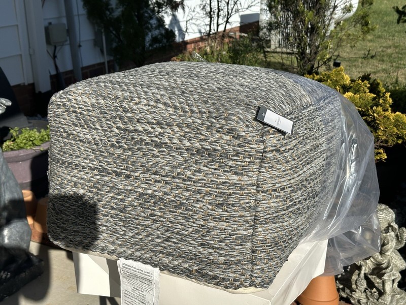 ⚡️NWT Threshold Pouf Ottoman Square Woven Gray Polyester SZ 18"H x 18"L x 12"W gallery