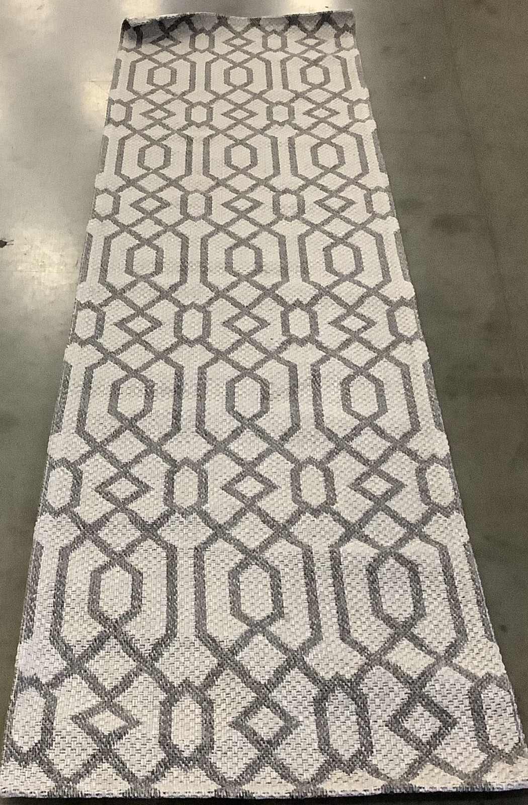 SILVER / GREY 2'-0" x 8'-0" Flaw in Rug, Reduced Price 1172675789 MSR421G-28 gallery