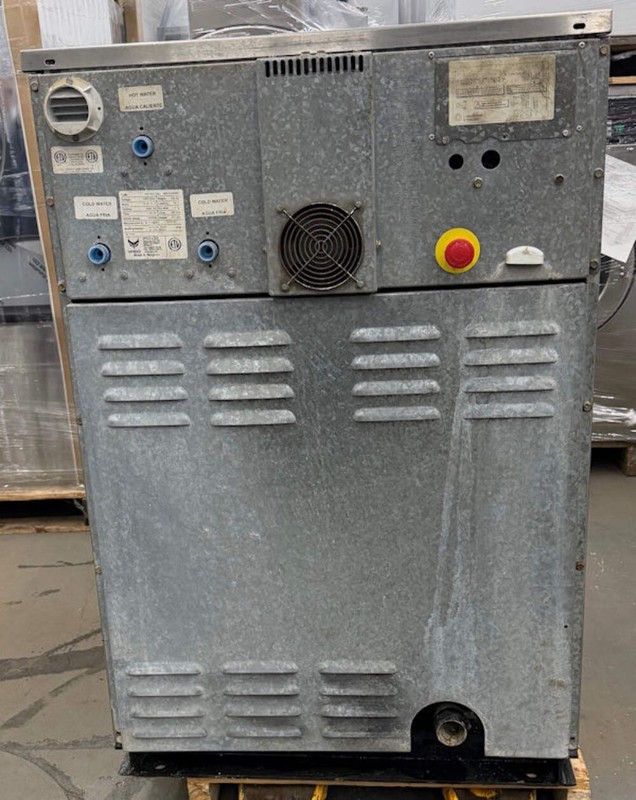 Ipso WE181C 40Lb Commercial Front Load Washer 240V 60Hz 1Ph Coin Op 2006 [Used] gallery