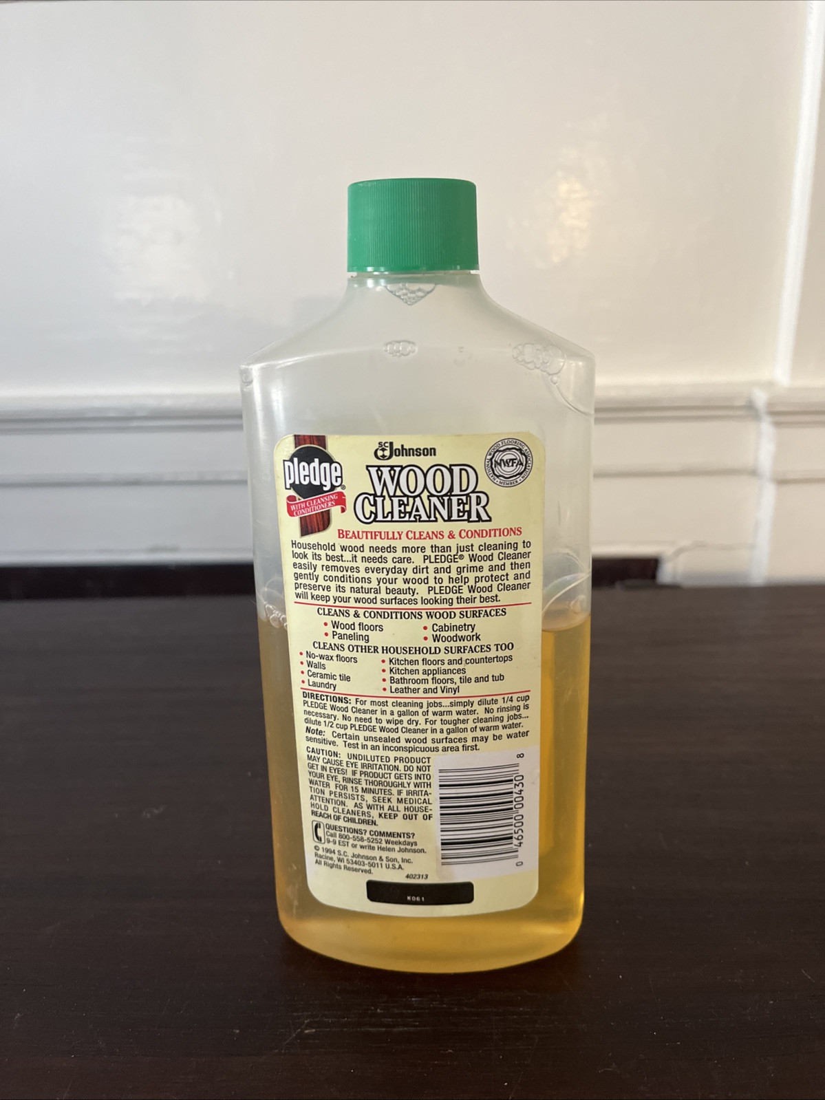 Vintage Pledge Household Cleaner Deep Cleans Wood Surfaces 16fl Oz 65% Full 1991 gallery
