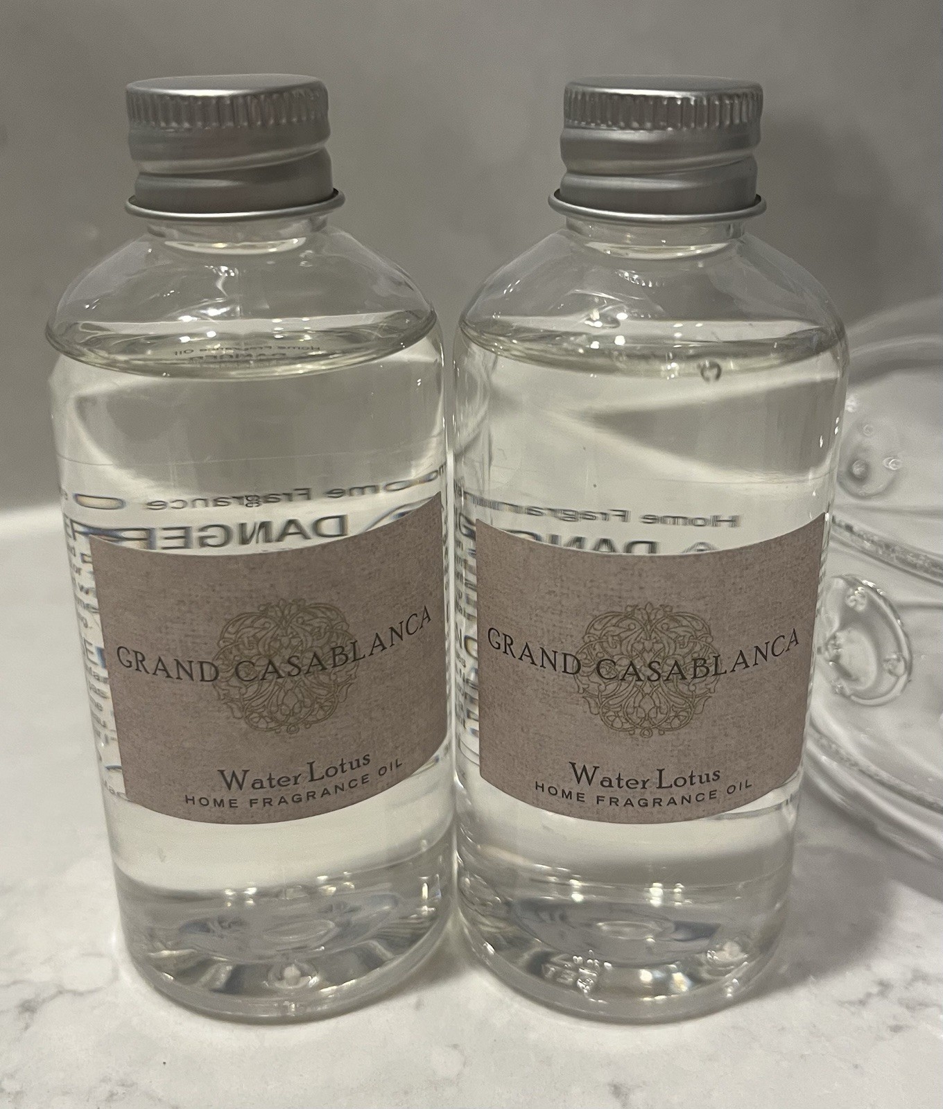 Zodax Grand Casablanca Porcelain Diffuser 6.8oz Water Lotus gallery
