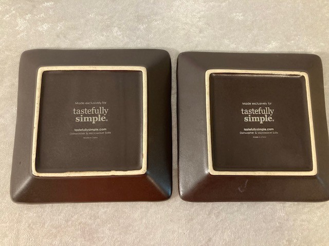 Tastefully Simple Small Square Plates Set of 2 Green 6" Square Appetizers gallery