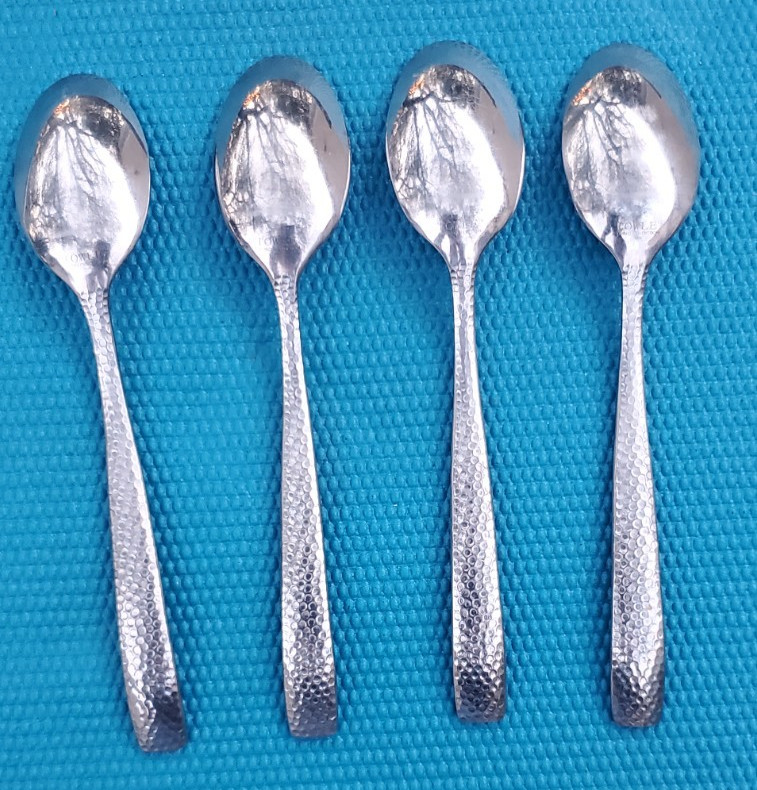 4- TOWLE Texture Hammered Living Collection PLACE/SOUP SPOONS 7 7/8" gallery