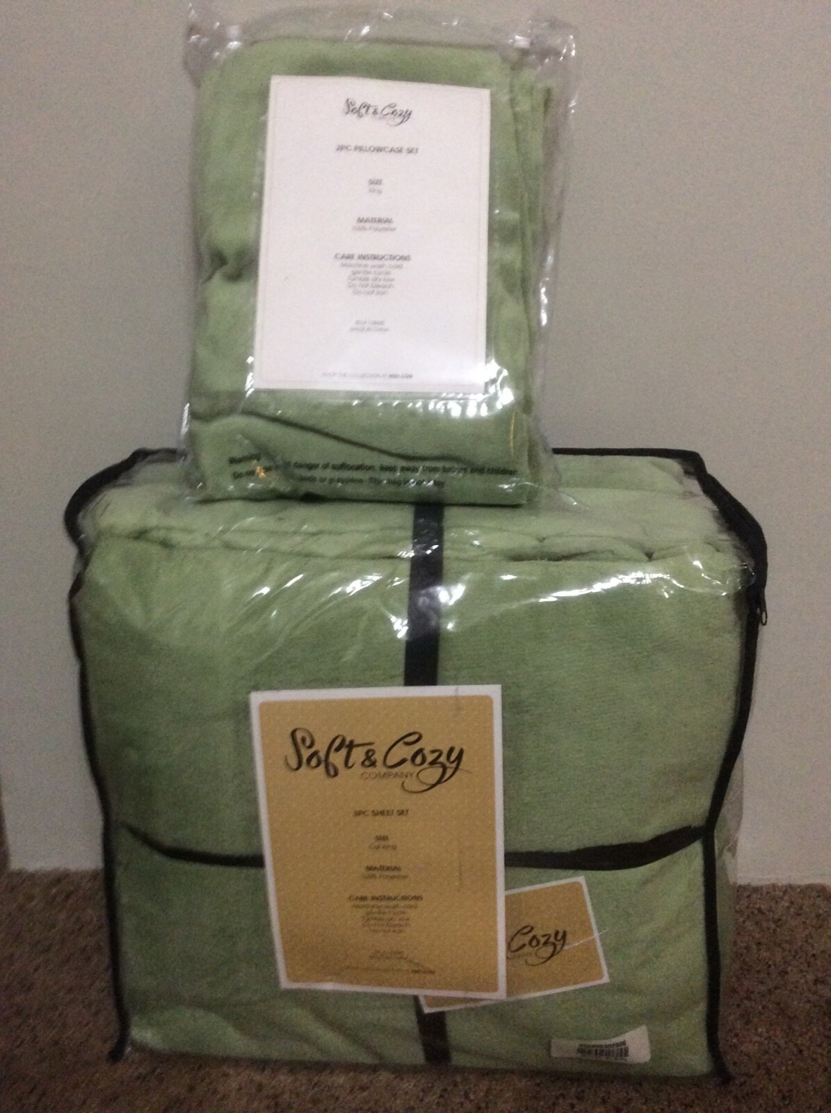 7 Piece Bedding Set Bundle - Soft & Cozy Brand New & Unused Sage Color gallery