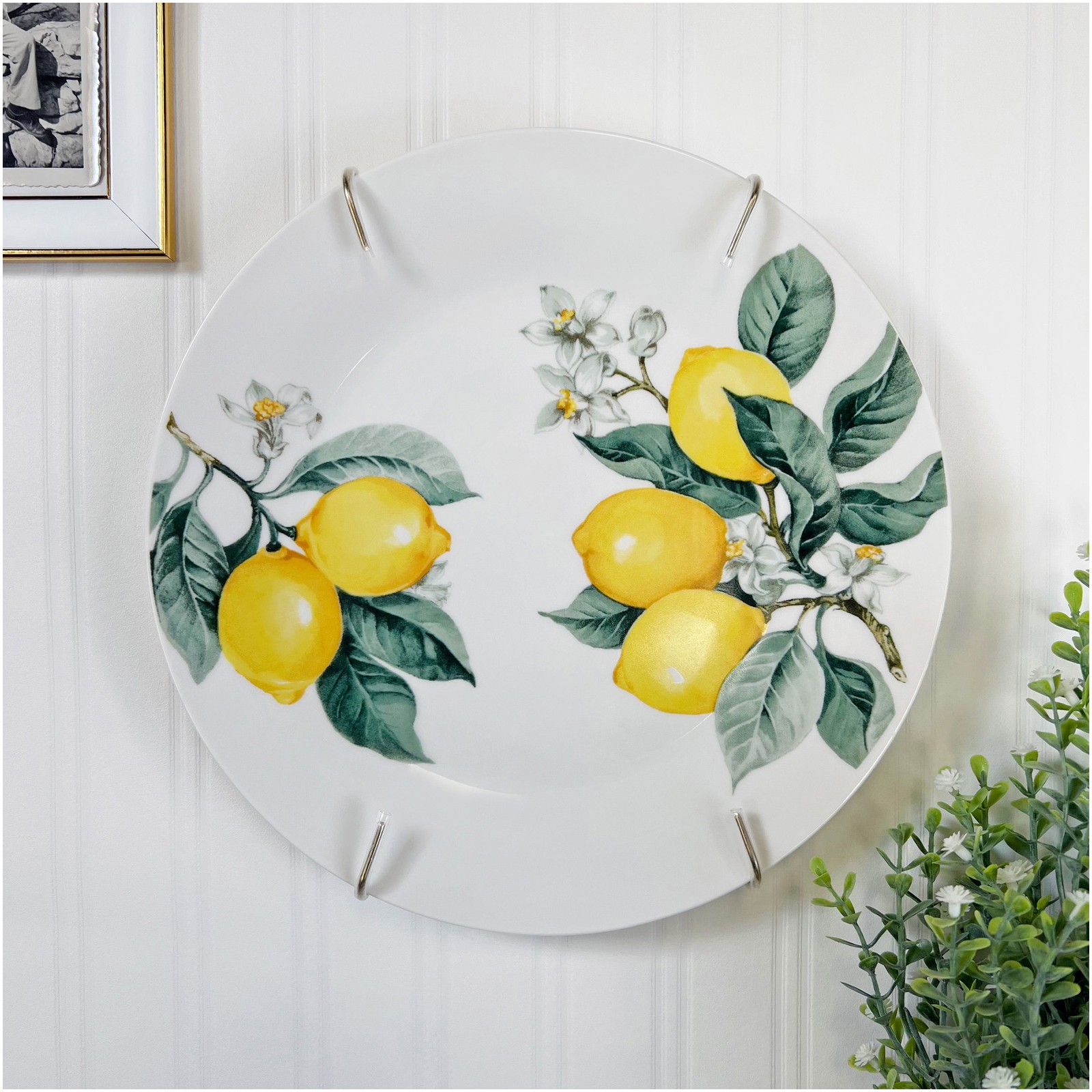 Plymor Gold Finish Wall Mountable Tray Hanger (For Trays 10" - 16") gallery