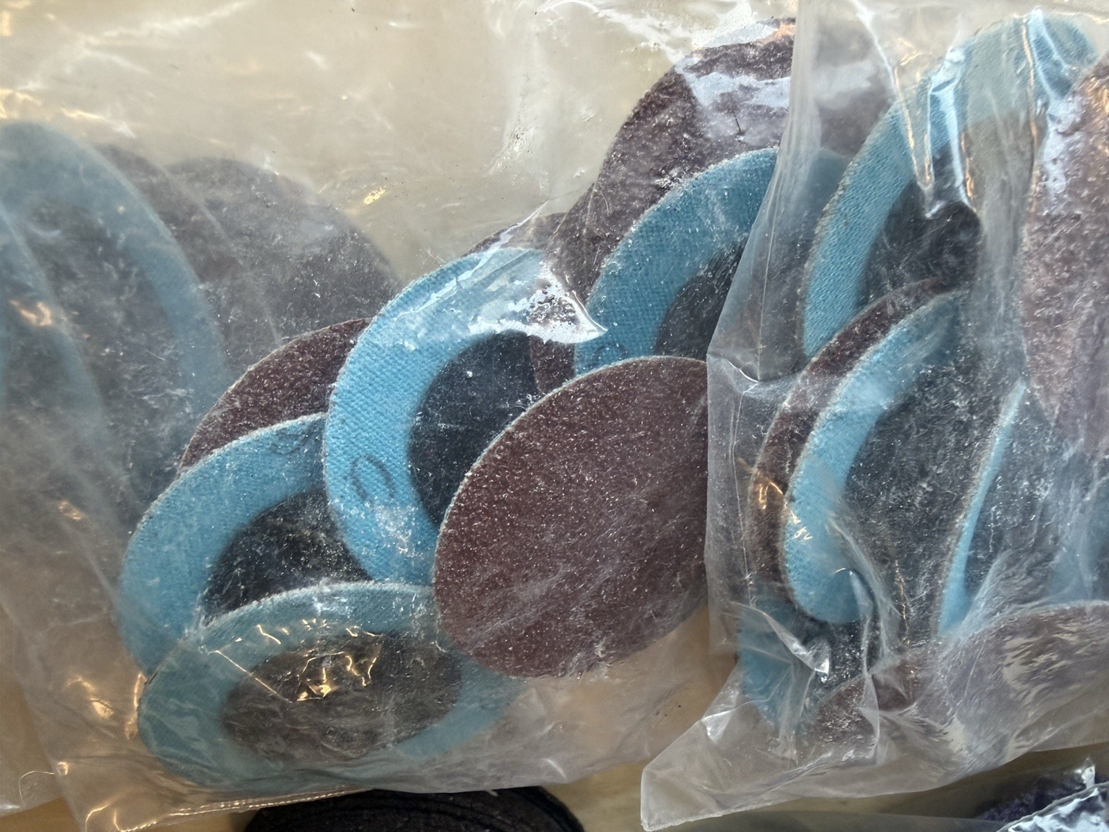100+ Mixed Lot Roloc Sanding Discs Surface Conditioning Pads gallery