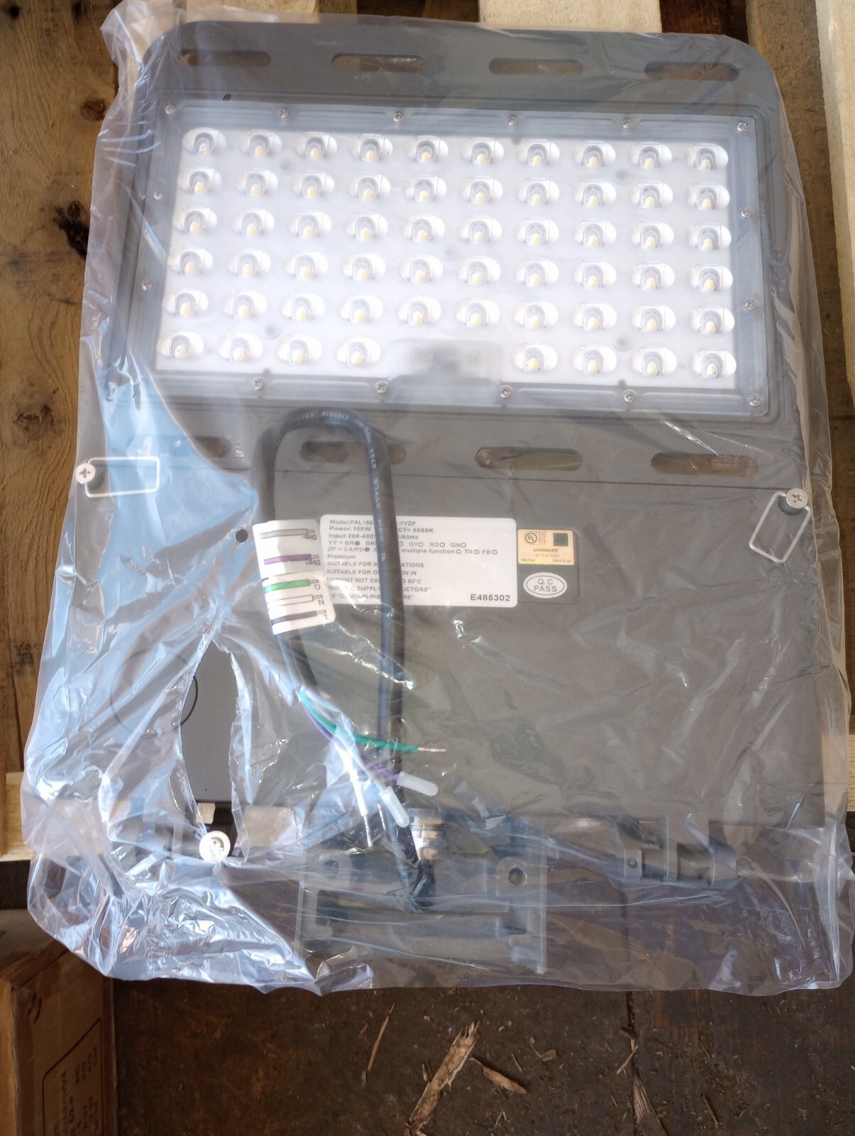 Ecopower LED 150Watts 5000k 200-480Vac Outdoor Security Light PAL150WCWV5-FA gallery