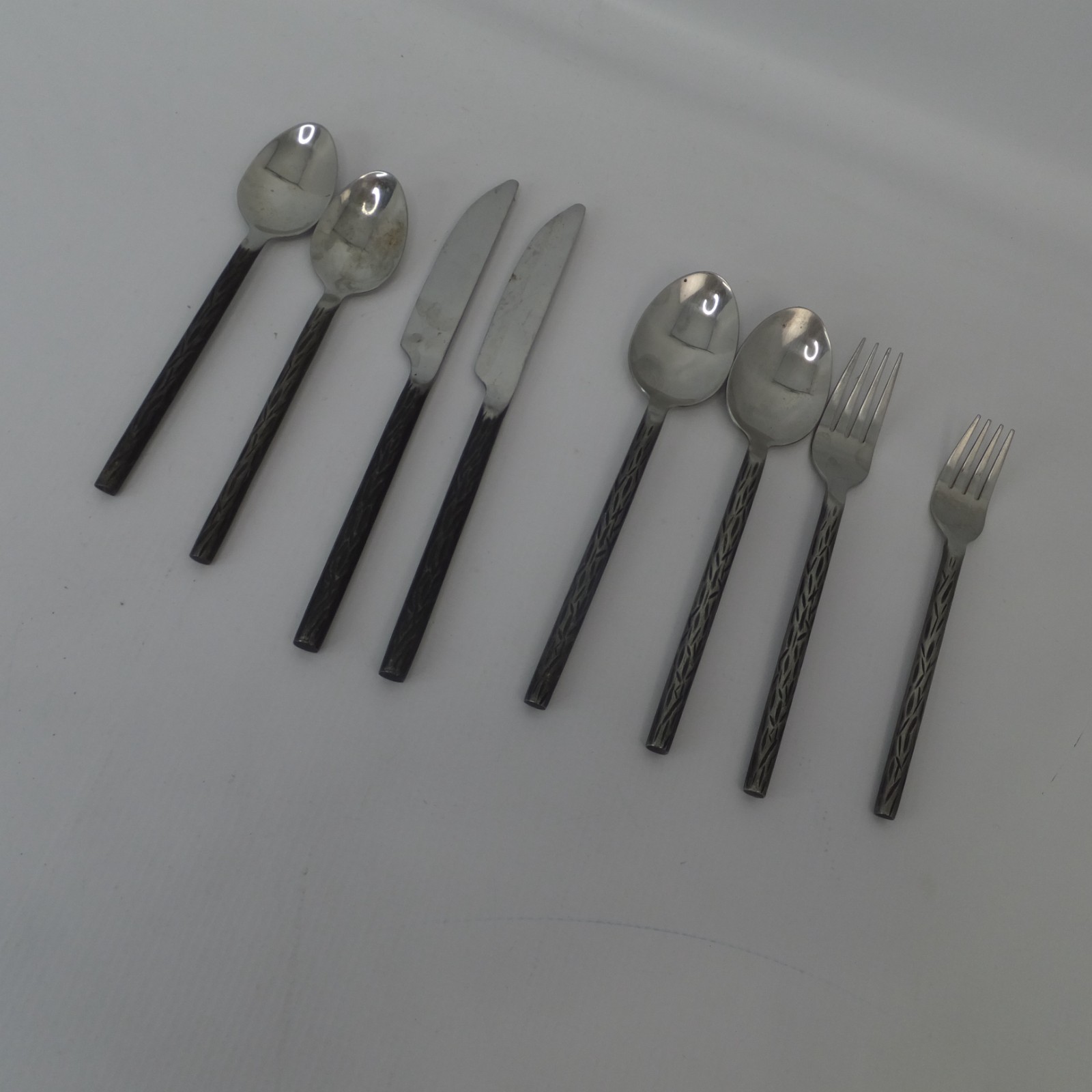 8 Pc Set Home Flatware Round Handle Rustic Replacement Pieces gallery