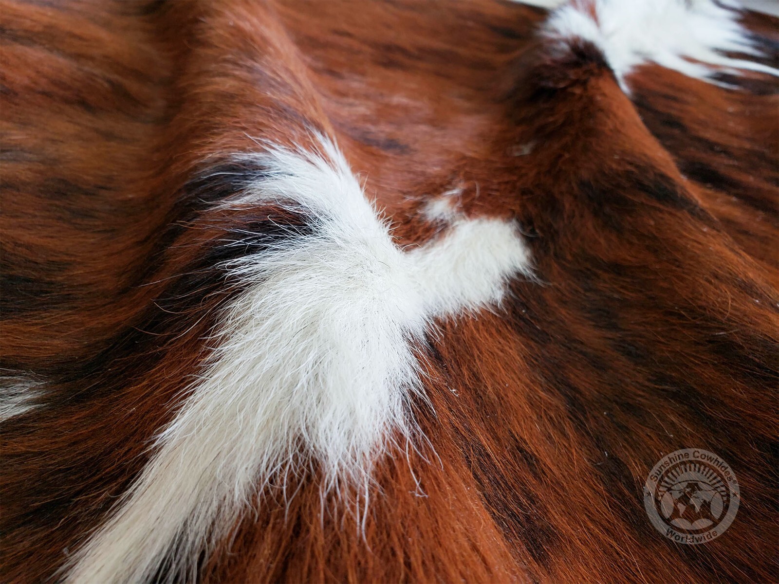 Real Cowhide Rug Brindle White Belly - Size 6x6-7’ gallery