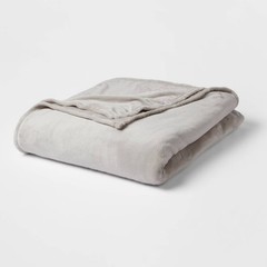Twin/Twin XL Solid Plush Bed Blanket