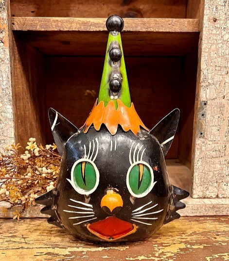 NEW PRIMITIVE HALLOWEEN BLACK CAT with CLOWN HAT RECYCLED METAL 8.5"Wx12.5"Tx6"D gallery