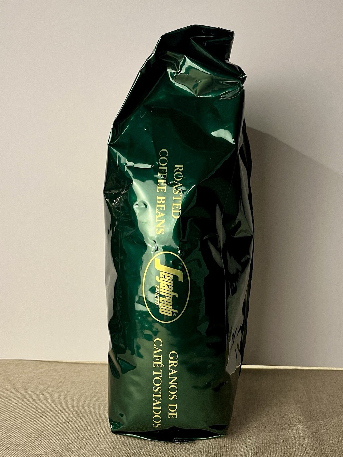 Segafredo Zanetti Mild Whole Bean Coffee 1 Kg 2.2 Lb BB 2/12/27 gallery