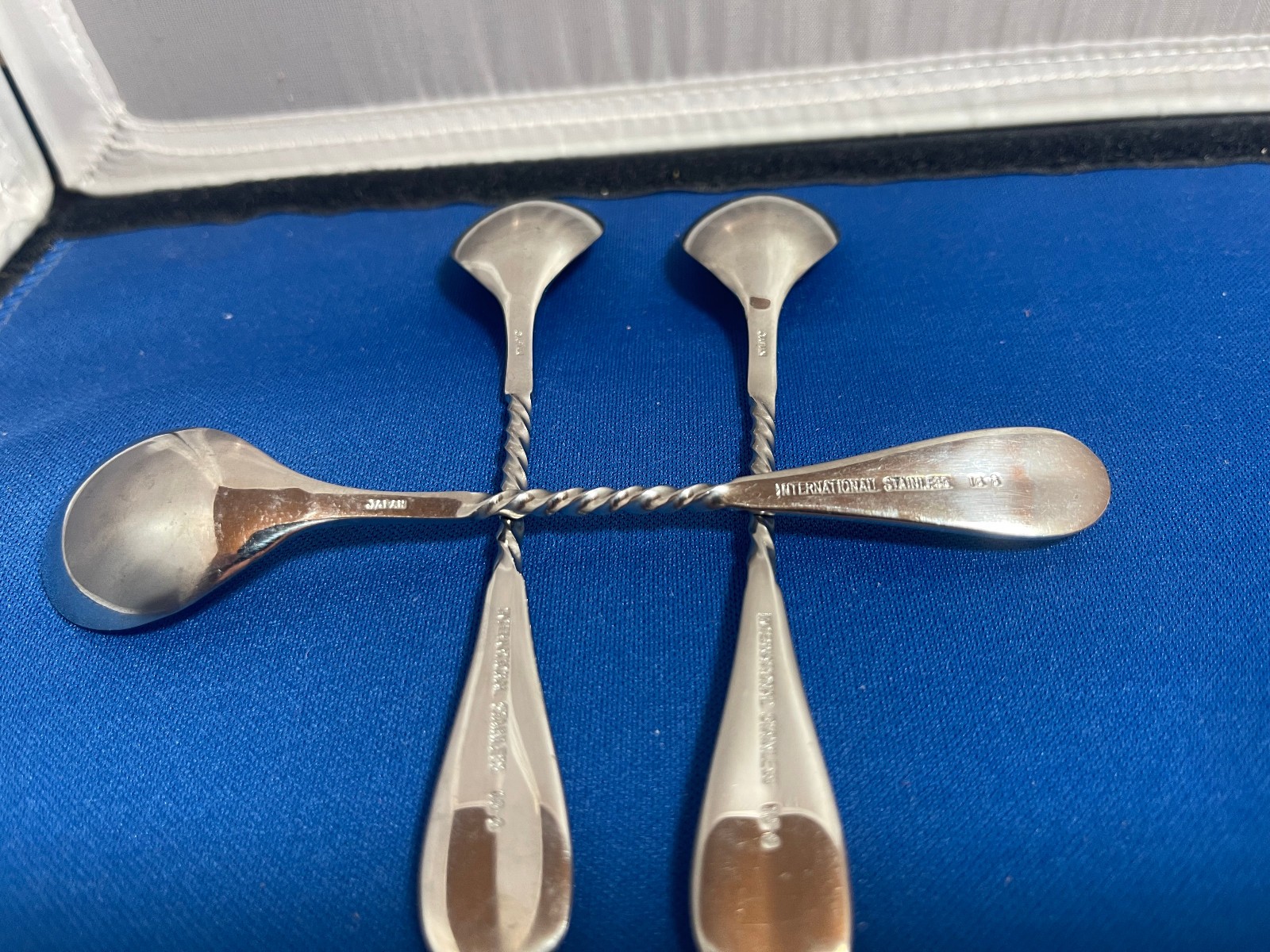 STAINLESS STEEL FLATWARE (Misc pieces and patterns) 19 pieces gallery