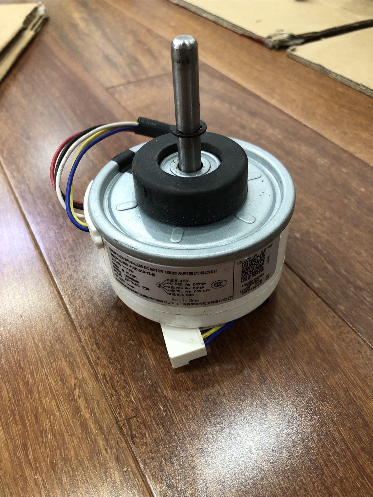 Air Conditioning DC Brushless Fan Motor 13W WZDK13-38G-1 RD-310-13-8 gallery