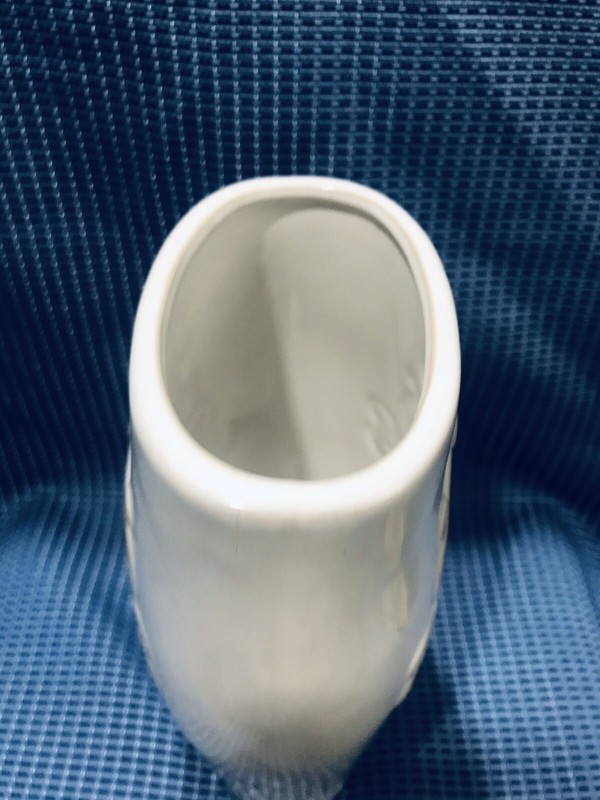 Decor Hosley Scroll Double Sided Oval Design Glazed Vase Cream & Tan 9 1/4” gallery