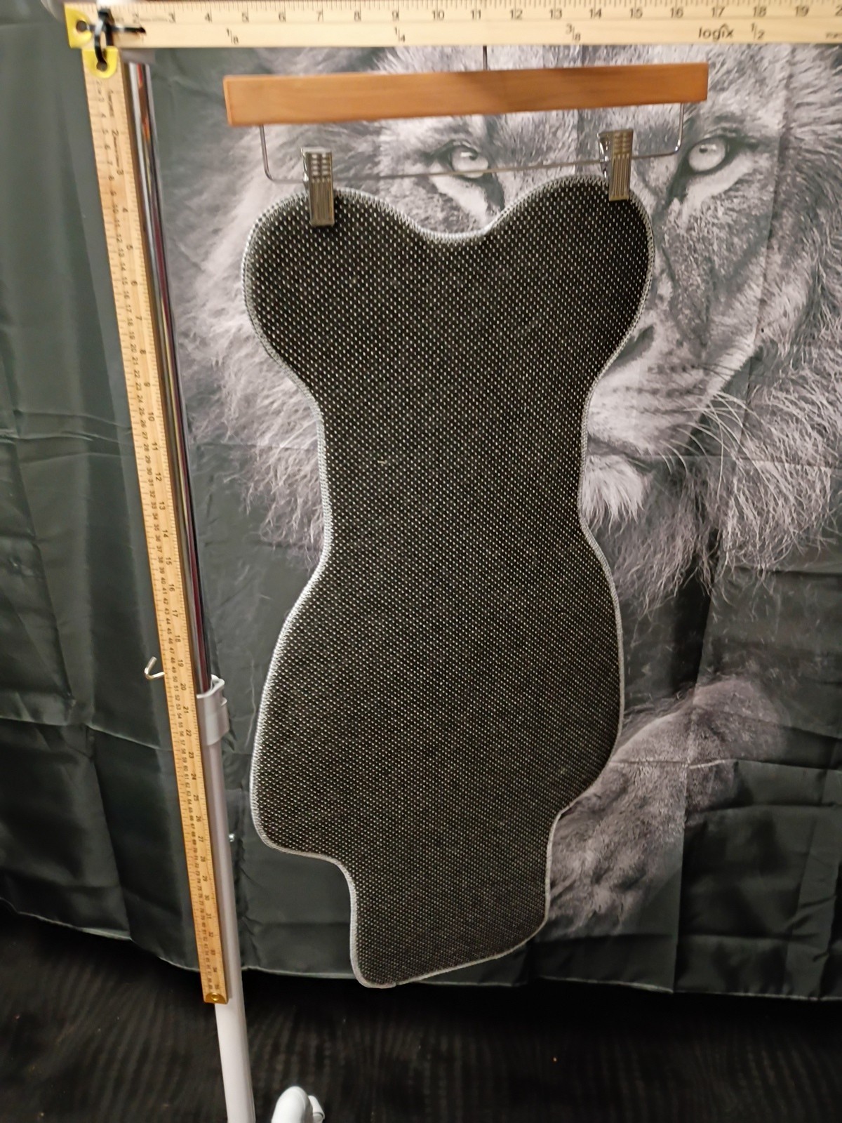 Bear Brick Shaped Rug 31in X 15in gallery