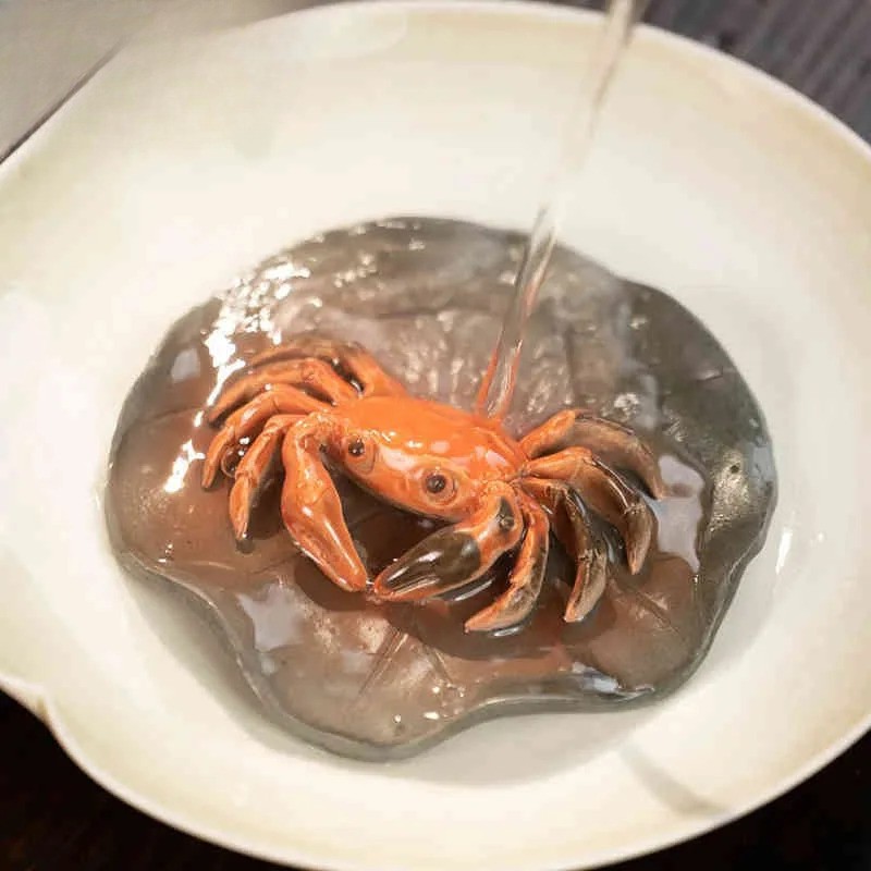 Creative Zisha Tea Pet Decoration Flushing Color Changing Crab Ornaments gallery