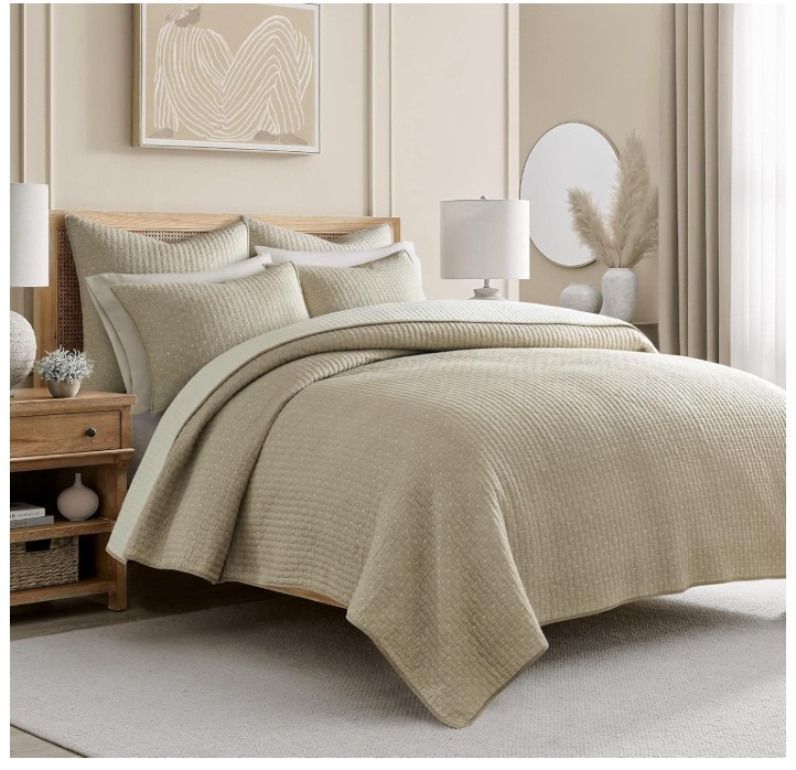 Levtex Cross Stitch Reversible King/Cal King Quilt Set (106X92In) 2 Pillow Shams gallery