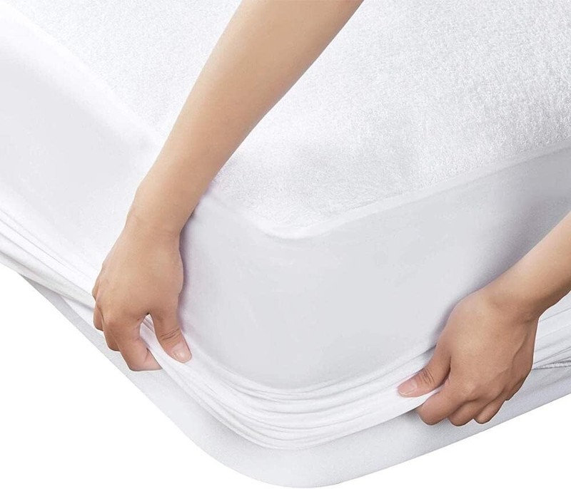 Waterproof Mattress Protector - Fitted Elastic with Deep Pockets - Sacred Thread gallery