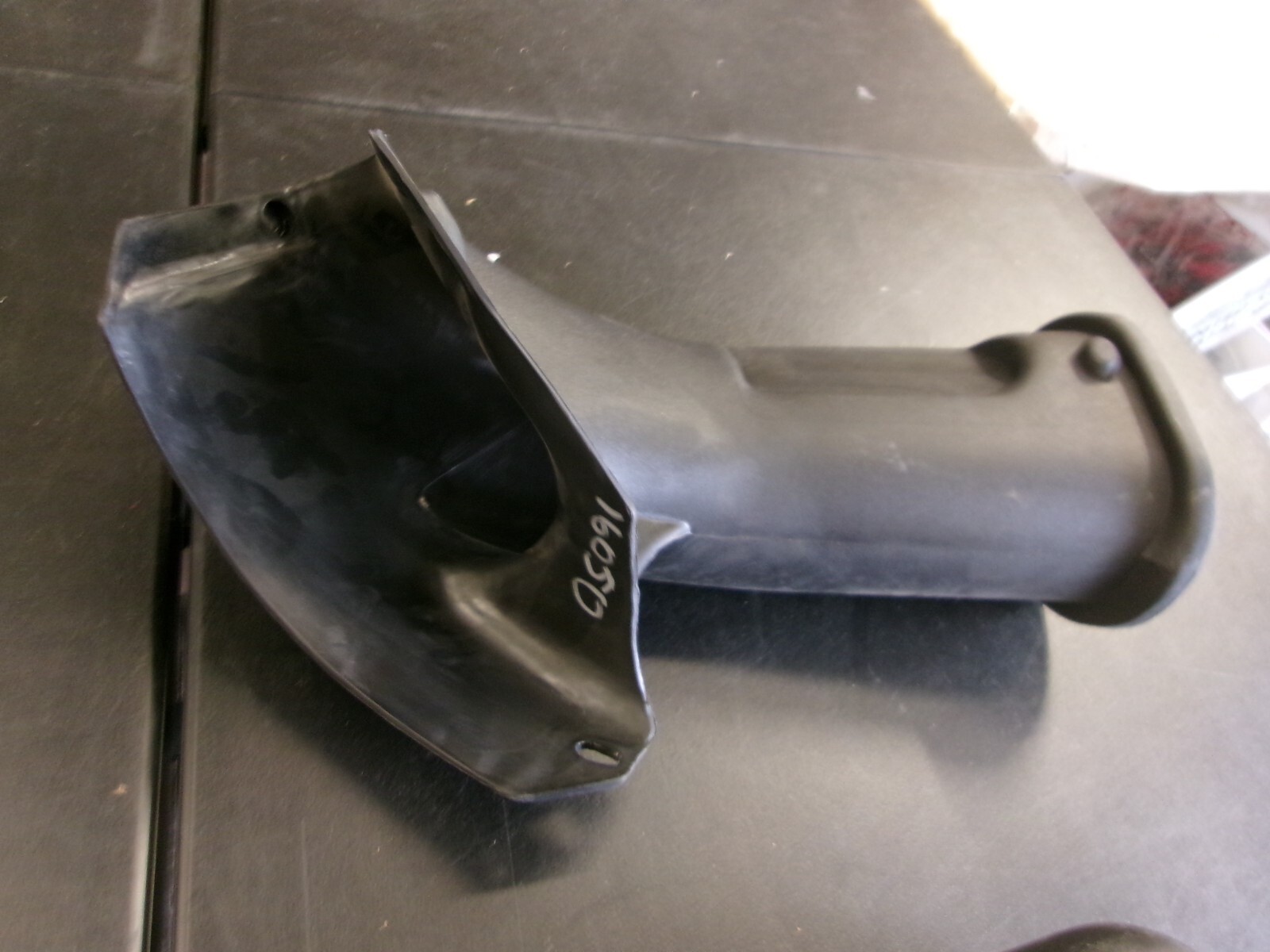 OEM SNAPPER 16050 CHUTE gallery