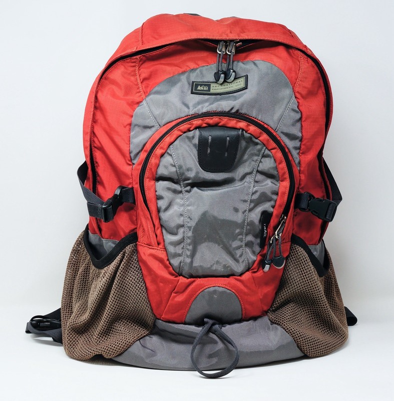 REI Recreation Pack Hiking Backpack Red/Gray Nylon Padded Straps