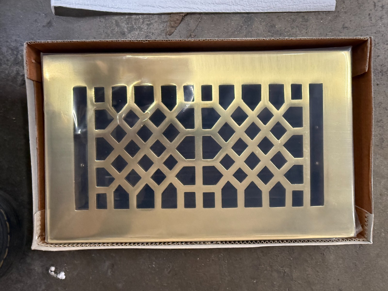 Signature Hardware Antique Style Floor Register – Polished Brass, 4" x 8" – NIB gallery