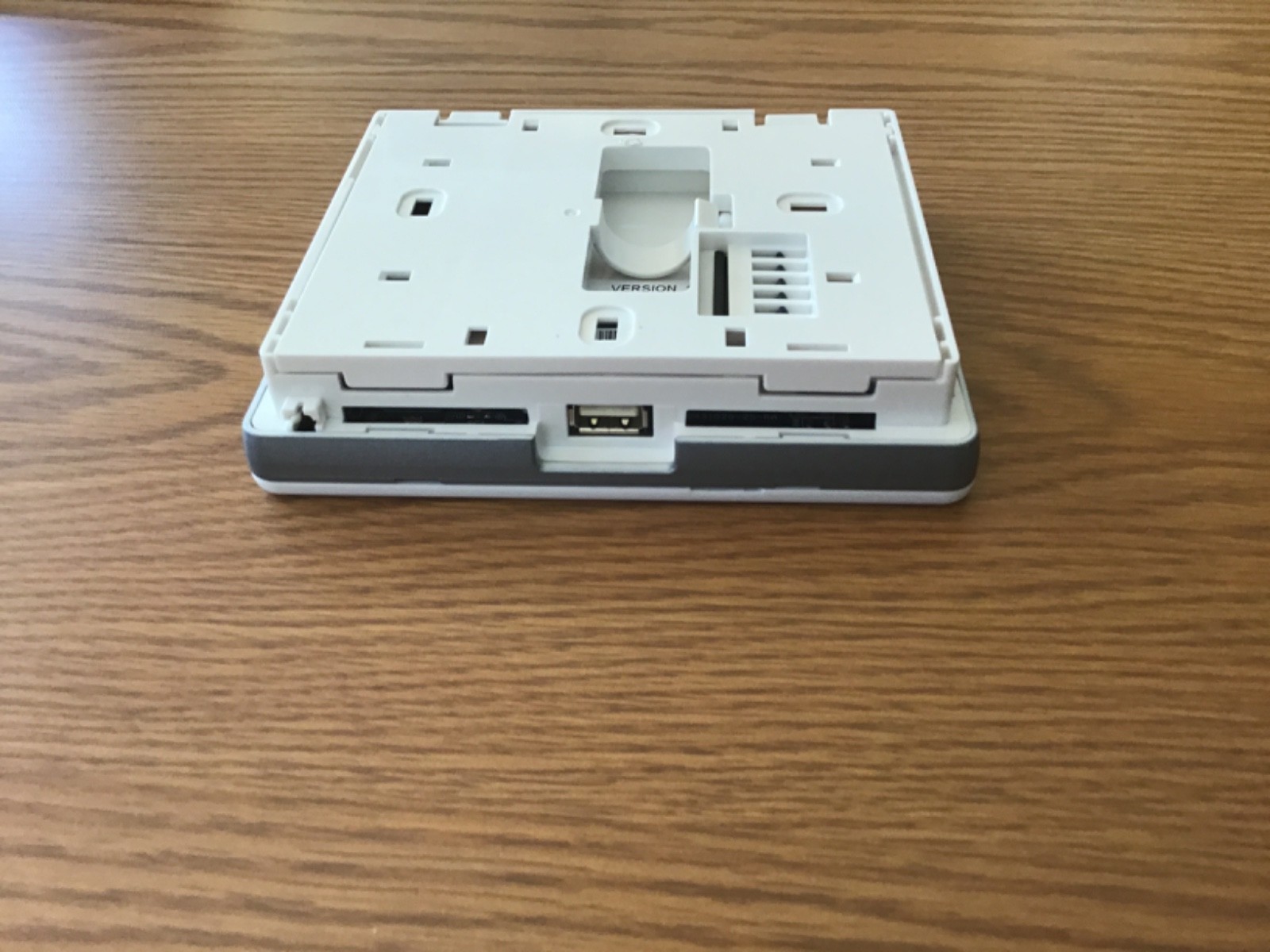 selling a Carrier Inifinity Touch thermostat version 12, serial # 3015W001316 gallery
