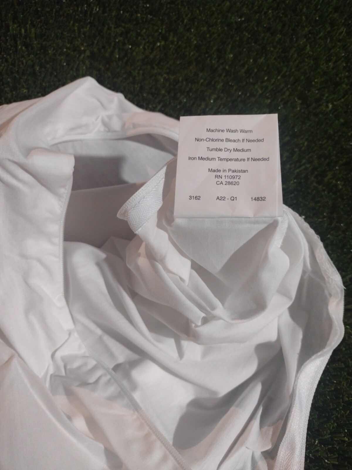 1 Dozen Pillow Protector 20x26, Envelope Closure Centex T180 Blend Plain Weave, gallery