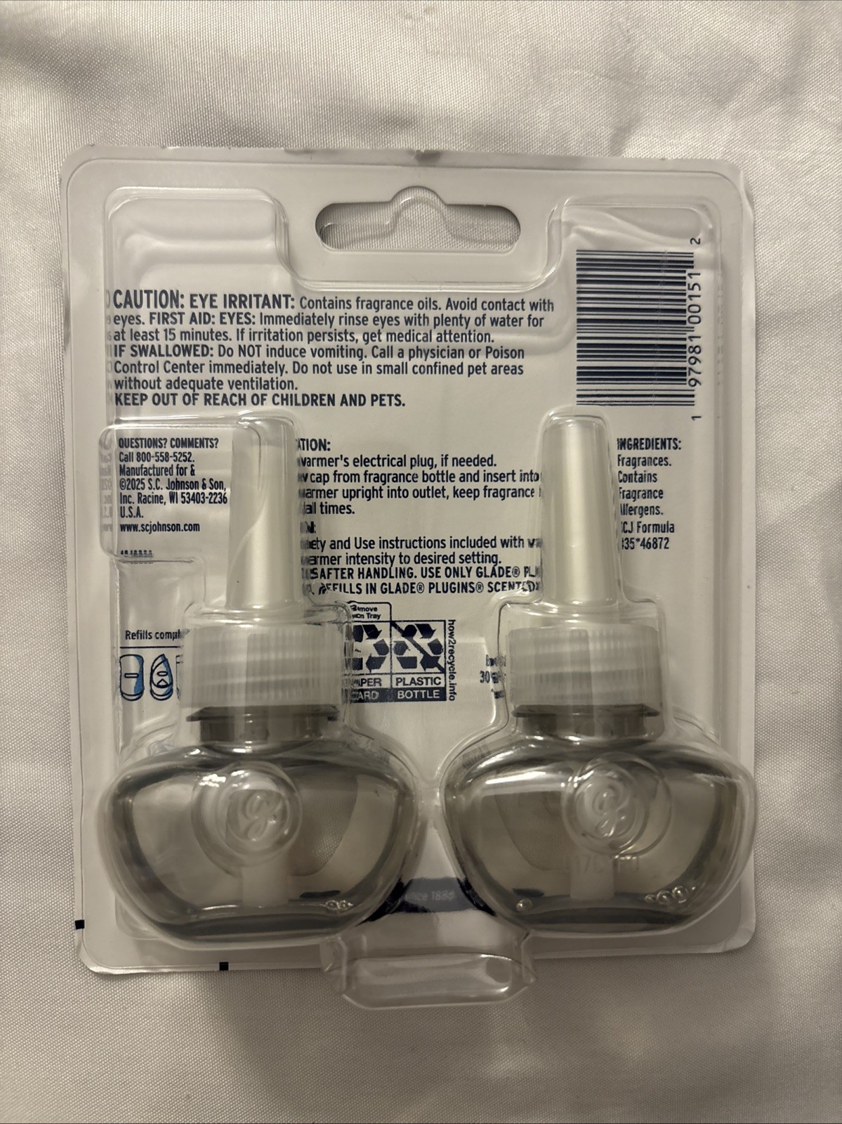 Glade Plug-In Limited Edition Air Freshener Pomegranate & Currant 0.67 oz 2 Pack gallery